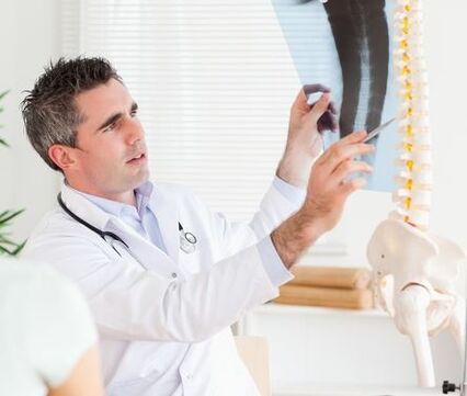 Na podstawie badania rentgenowskiego lekarz będzie w stanie zdiagnozować osteochondrozę.